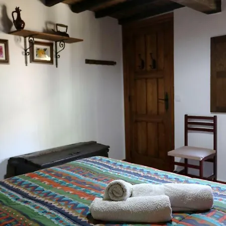 Lantställe Casa Rural Huerto Tia Juliana *